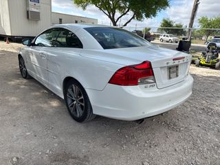 2011 Volvo C70 - Exterior Rear Left Corner Image